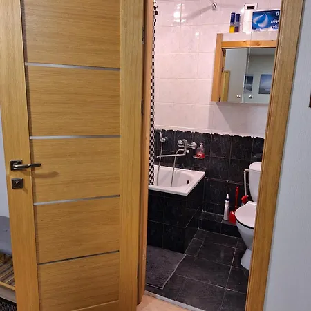 Ganyklos Prie Fontano *